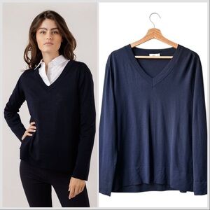 Closed Navy Blue Wool V-neck Long Sleeve C96541 92M 22 Sweater Sz M